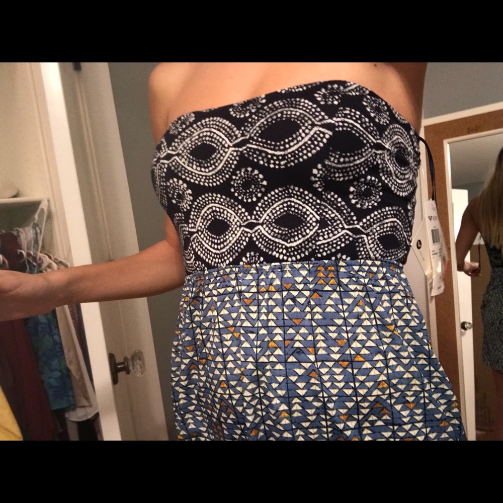 BRAND NEW ROXY STRAPLESS DRESS